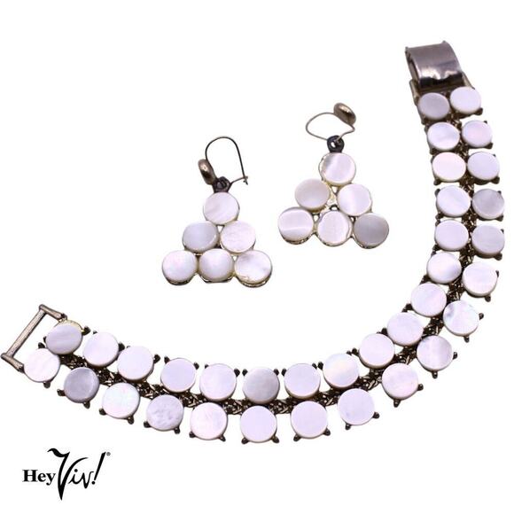 Vintage Mother of Pearl 2 Piece Set Bracelet and Pierced Earrings MOP - Hey Viv - Picture 1 of 8